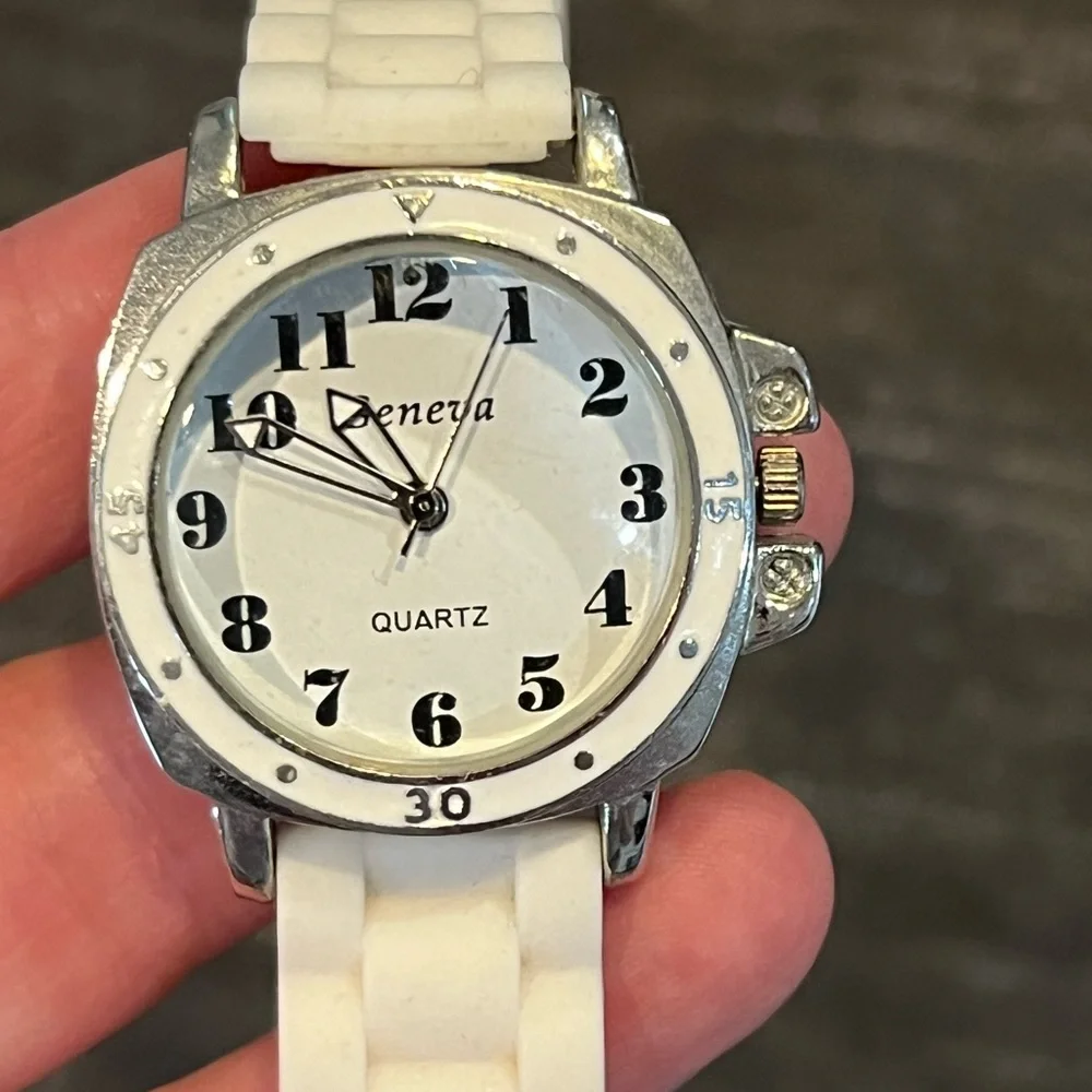 Geneva Watch - Picture 2 of 6